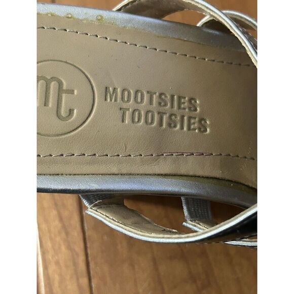 Mootsie Tootsies Collection Silver High Heel Strappy Stretch Shoes Size 8 M - Picture 3 of 4